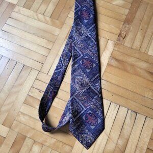Shinawatra 100% thai silk pattern tie